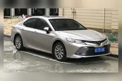 Sedan (Toyota Camry or similar)